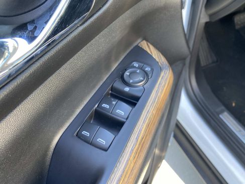 Used 2019 GMC Acadia Denali w/ Technology Package image 19