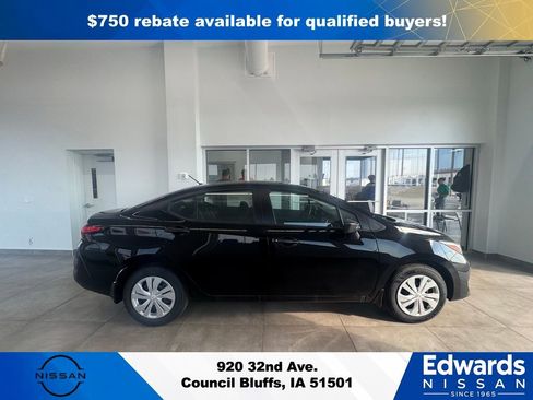 New 2025 Nissan Versa S w/ Trunk Package FWD image 2