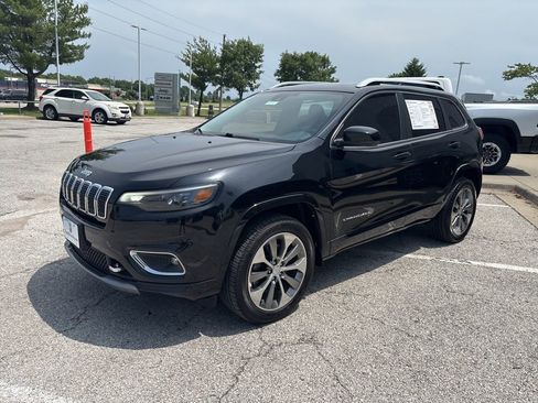 Used 2019 Jeep Cherokee Overland AWD/4WD image 13