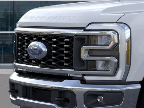 New 2026 Ford F350 Lariat AWD/4WD image 19