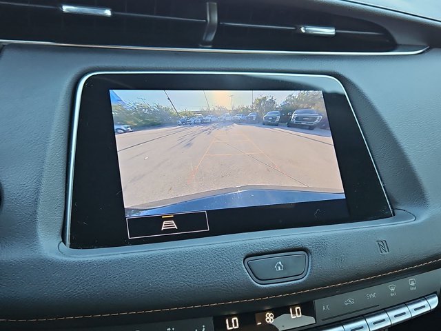 Used 2021 Cadillac XT4 Premium Luxury FWD image 13