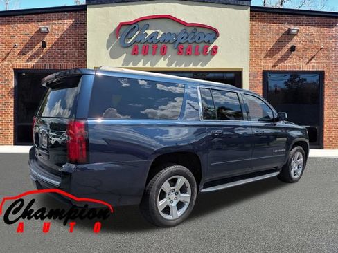 Used 2018 Chevrolet Suburban Premier AWD/4WD image 4
