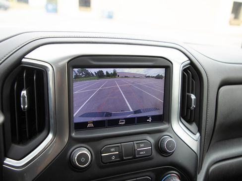 Used 2022 Chevrolet Silverado 2500 LTZ w/ LTZ Convenience Package AWD/4WD image 21