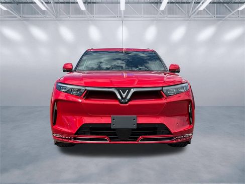 New 2024 VinFast VF 9 Plus image 2