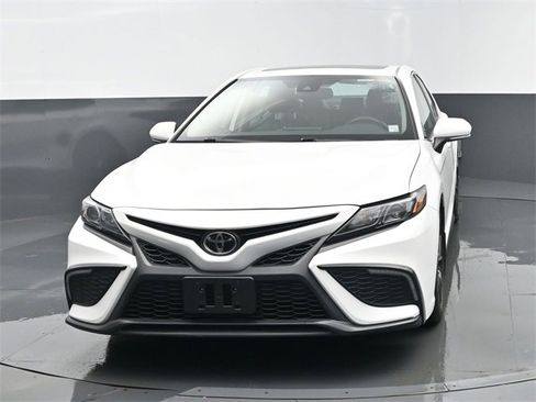 Used 2023 Toyota Camry SE w/ Cold Weather Package image 23