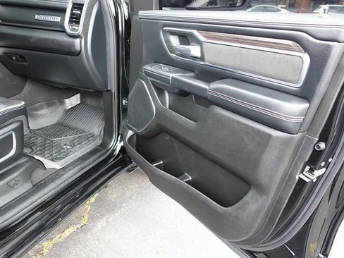 Used 2025 RAM 1500 Laramie w/ Sport Appearance Package AWD/4WD image 39