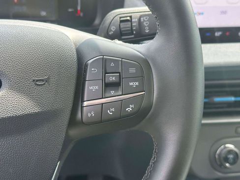 Used 2025 Ford Maverick XLT w/ Equipment Group 301A AWD/4WD image 23