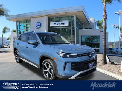 New 2025 Volkswagen Tiguan SE