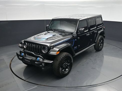 Used 2023 Jeep Wrangler Unlimited Rubicon 4xe AWD/4WD image 37