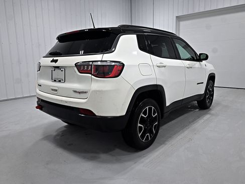 Used 2019 Jeep Compass Trailhawk AWD/4WD image 32