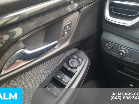 Used 2025 Chevrolet TrailBlazer LT image 29