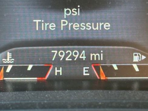 Used 2019 Jeep Cherokee Limited image 12