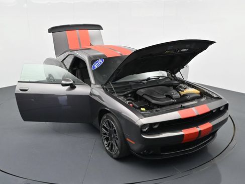 Used 2019 Dodge Challenger SXT w/ Blacktop Package RWD image 35
