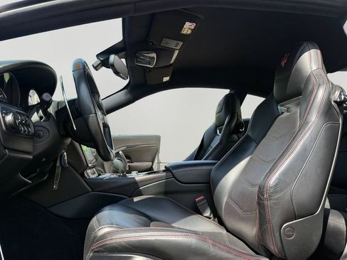 Used 2018 Maserati GranTurismo Sport RWD image 20