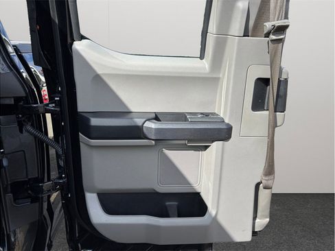 Used 2016 Ford F150 XL w/ Equipment Group 101A Mid image 28