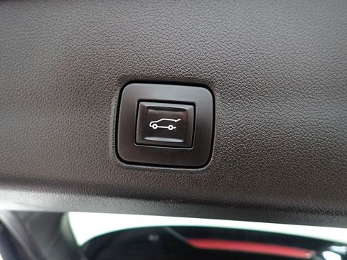 Used 2021 Chevrolet TrailBlazer ACTIV w/ Sun and Liftgate Package image 18