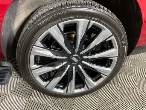 Certified 2025 Cadillac Escalade Premium Luxury Platinum image 41