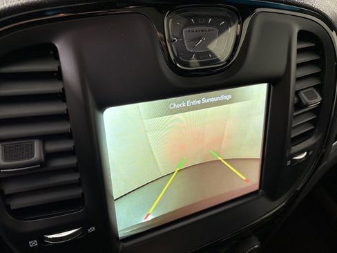 Used 2023 Chrysler 300 S image 32