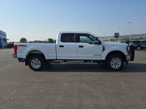 Used 2019 Ford F250 XLT w/ XLT Value Package AWD/4WD image 10