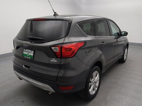 Used 2019 Ford Escape SE FWD image 9