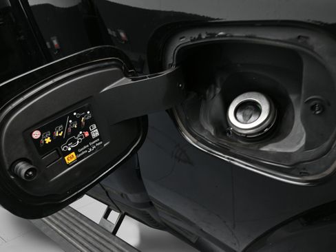 Used 2025 RAM 1500 Laramie image 33