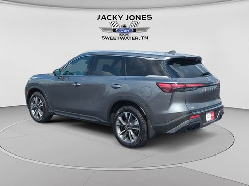 Used 2023 INFINITI QX60 Luxe w/ Cargo Package AWD/4WD image 3