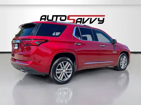Used 2023 Chevrolet Traverse High Country image 7