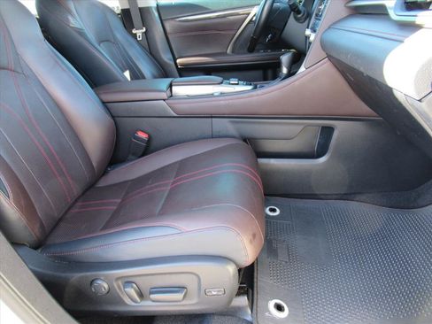 Used 2019 Lexus RX 350L Luxury image 8