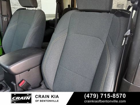 Used 2025 Jeep Wrangler Sport AWD/4WD image 22