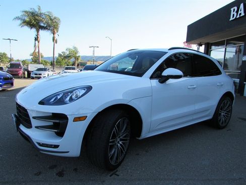 Used 2016 Porsche Macan Turbo AWD/4WD image 3