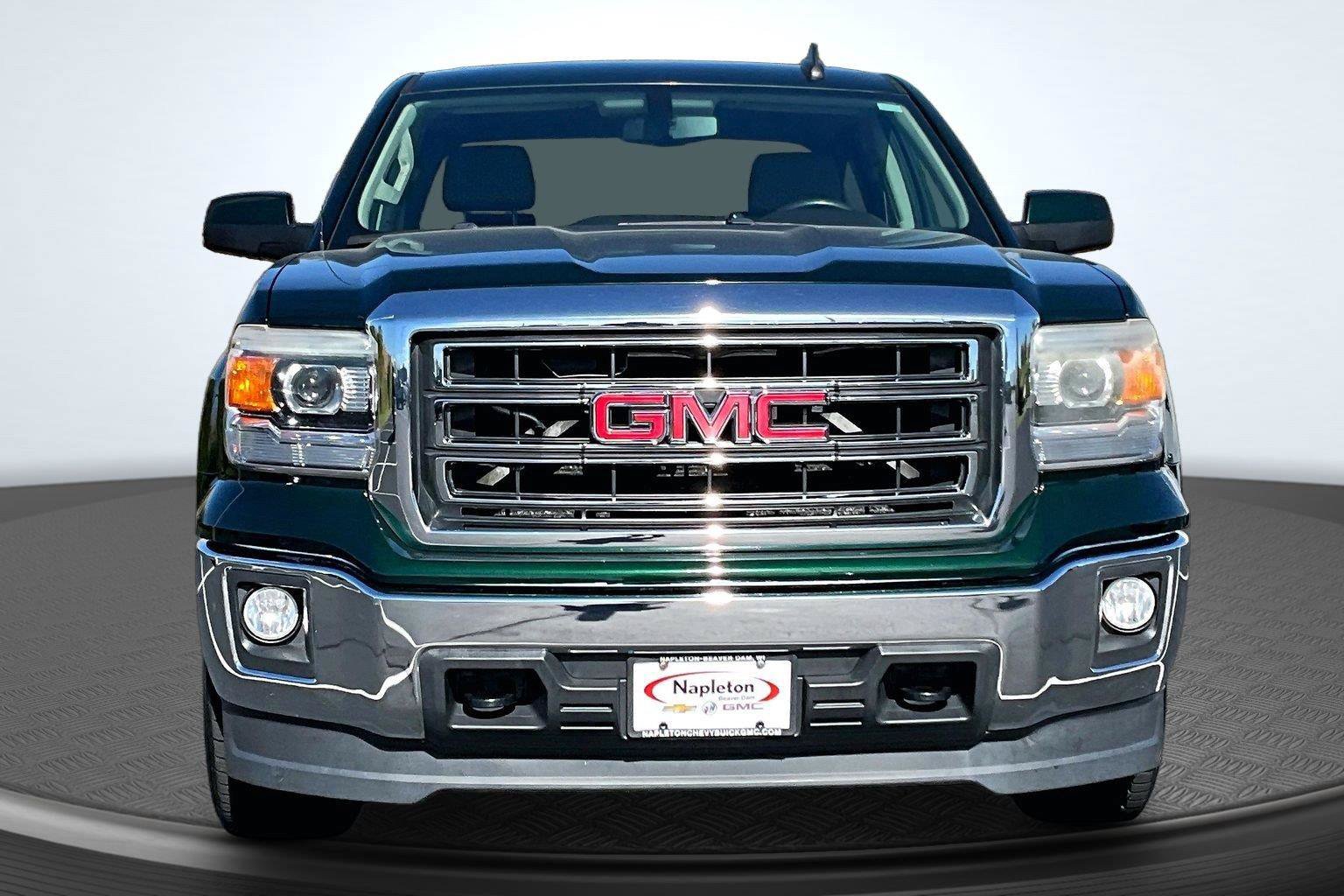 Used 2015 GMC Sierra 1500 SLE w/ SLE Value Package AWD/4WD image 3