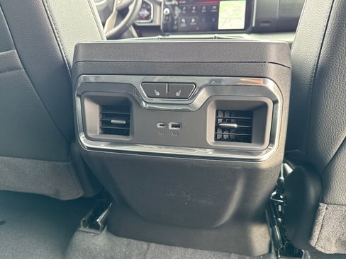 Used 2026 GMC Sierra 1500 Denali AWD/4WD image 19