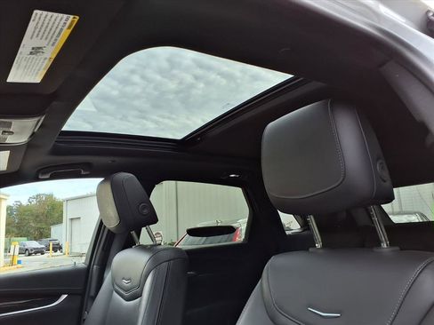 Certified 2025 Cadillac XT5 Premium Luxury image 22