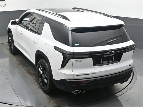 Used 2024 Chevrolet Traverse RS w/ LPO, Floor Liner Package image 41