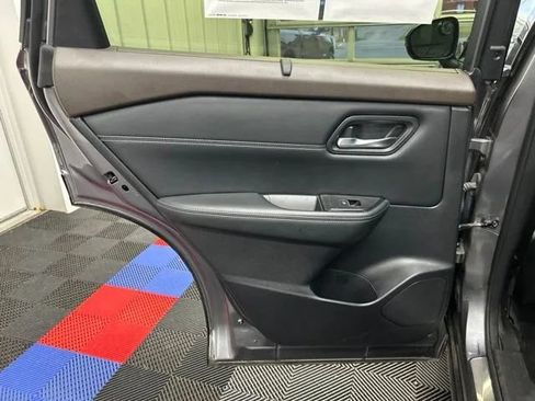 Used 2023 Nissan Rogue SL w/ SL Premium Package AWD/4WD image 11