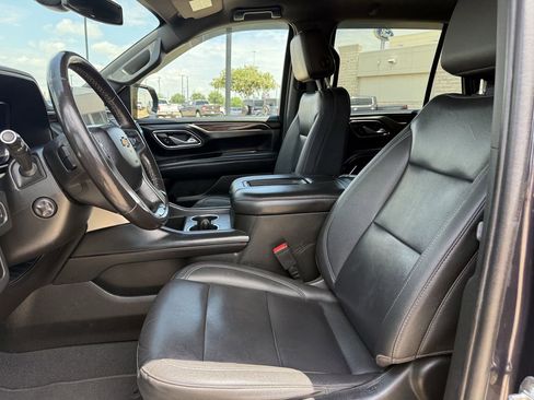 Used 2022 Chevrolet Tahoe LT w/ Luxury Package RWD image 24