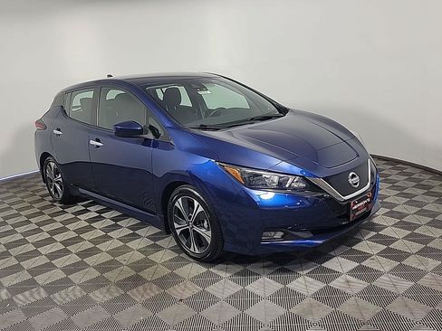 Used 2022 Nissan Leaf SV FWD image 1