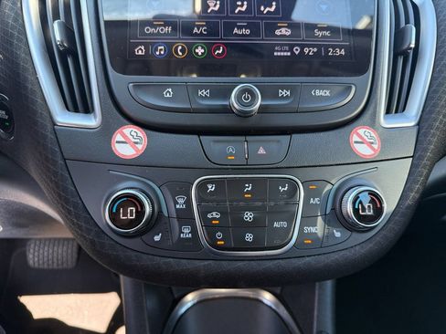 Used 2025 Chevrolet Malibu LT FWD image 24
