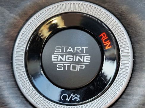 Certified 2023 Jeep Grand Cherokee Limited image 7