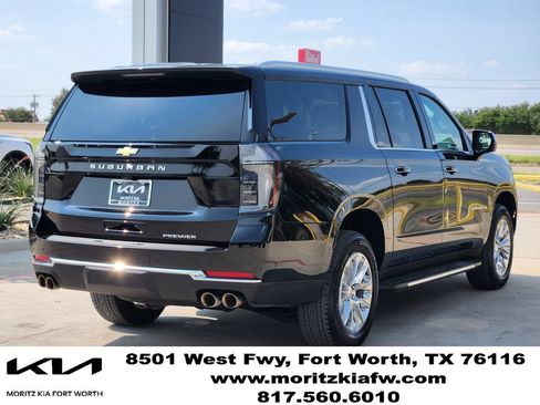Used 2026 Chevrolet Suburban Premier w/ Sun And Tow Package AWD/4WD image 4