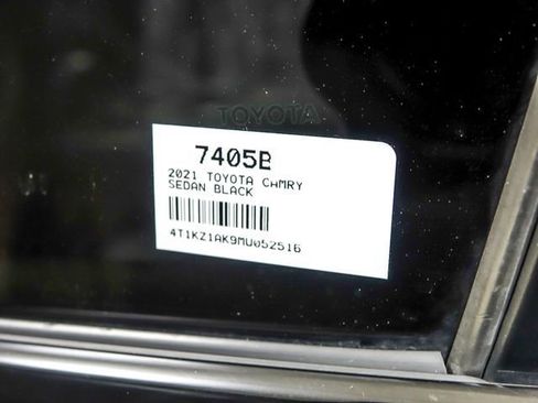 Used 2021 Toyota Camry TRD w/ TRD Package w/JBL Audio image 28