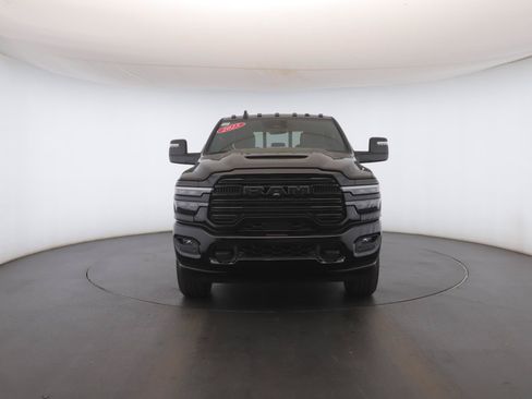 Used 2025 RAM 2500 Laramie AWD/4WD image 26