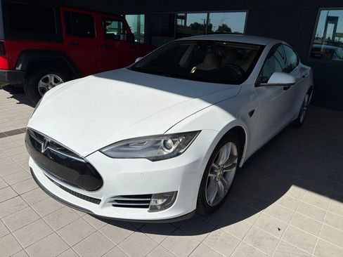 Used 2015 Tesla Model S 70D AWD/4WD image 1