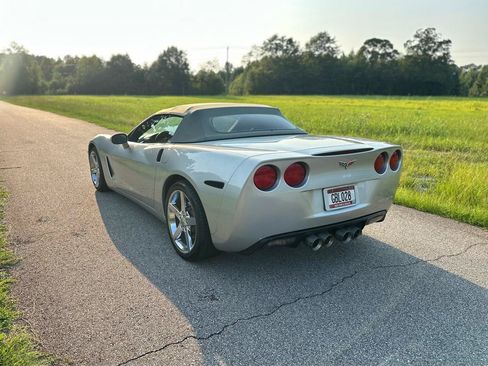 Used 2006 Chevrolet Corvette Coupe w/ Preferred Equipment Group RWD image 10
