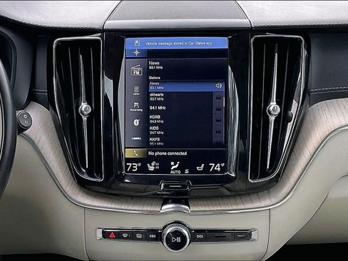 Used 2018 Volvo XC60 T8 Inscription w/ Advanced Package image 9