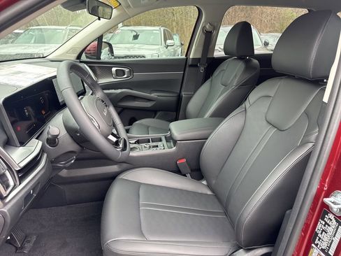 New 2025 Kia Sorento S image 9