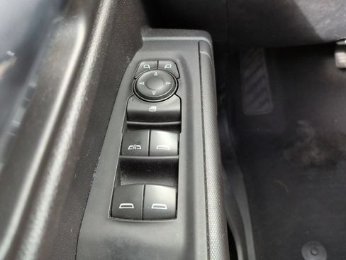 Used 2022 Chevrolet Silverado 1500 Custom RWD image 19