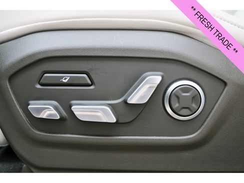 Certified 2025 Hyundai Santa Fe Calligraphy FWD image 30
