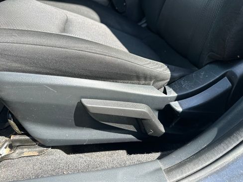 Used 2018 Subaru Impreza 2.0i Premium AWD/4WD image 17