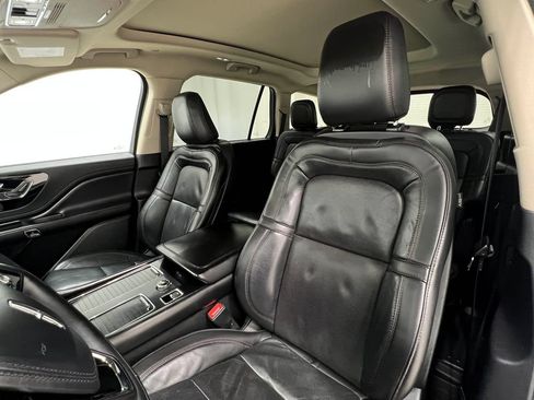 Used 2022 Lincoln Aviator Reserve w/ Equipment Group 201A AWD/4WD image 15